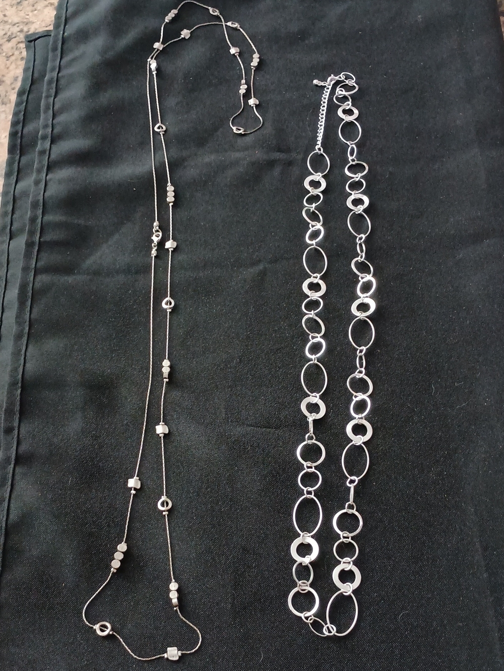 LOT Of 2 Silvertone Chain Necklaces. NICE
